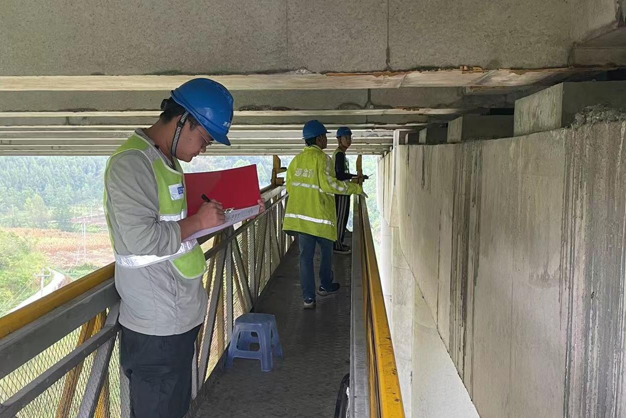 綿陽至西充高速公路竣工驗(yàn)收復(fù)測(cè)